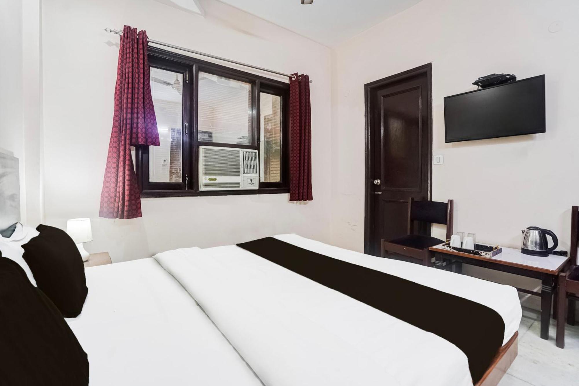 Fabhotel De Gold New Delhi Exterior photo